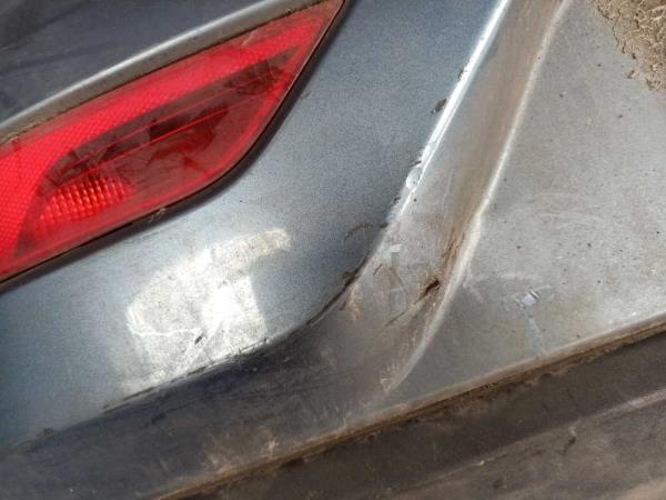 PARE CHOC ARRIERE VOLVO V40 2012-2020 - Vue 4